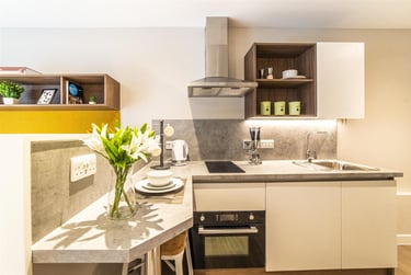 1 bed studio, Calton Road, Holyrood, Edinburgh, EH88DP - Image 6